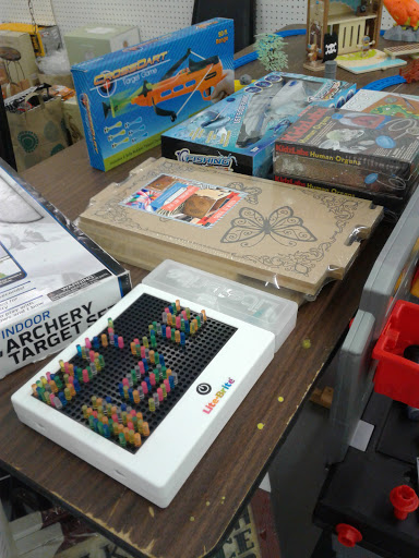 Flea Market «Streetsboro Flea Market - Furniture, Antiques, Collectibles», reviews and photos, 1513 Streetsboro Rd, Streetsboro, OH 44241, USA