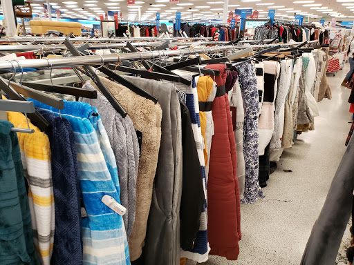 Clothing Store «Ross Dress for Less», reviews and photos, 340 W Kettleman Ln, Lodi, CA 95240, USA