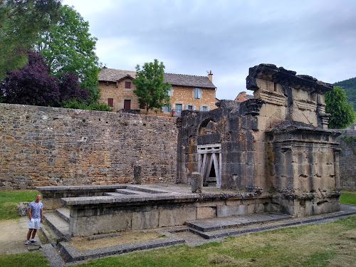 Mausolée romain à Lanuéjols