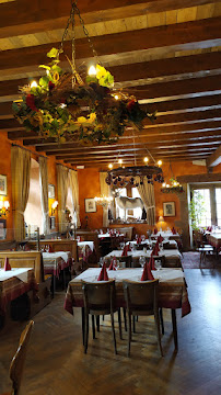 Atmosphère du Restaurant de spécialités alsaciennes La Halle aux Blés à Obernai - n°3