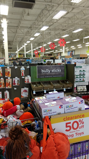 Pet Supply Store «Petco Animal Supplies», reviews and photos, 2617 196th St SW #141, Lynnwood, WA 98036, USA