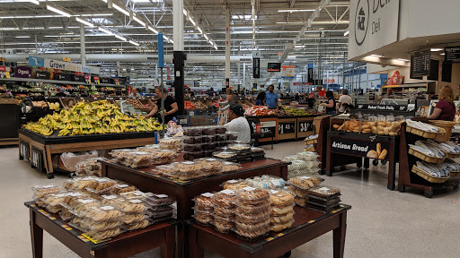 Department Store «Walmart Supercenter», reviews and photos, 9300 NW 77th Ave, Hialeah Gardens, FL 33016, USA