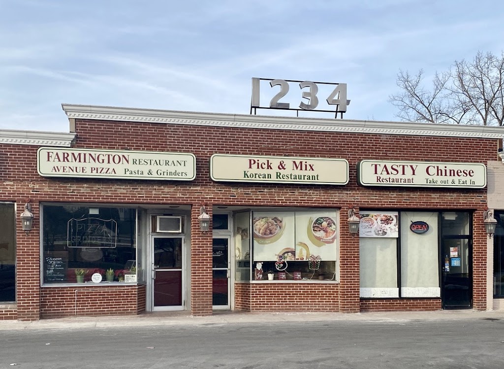 Farmington Avenue Pizza House 06107