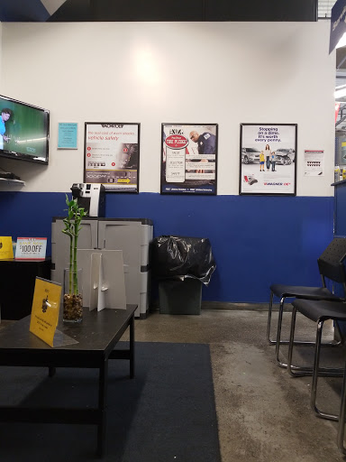 Auto Parts Store «Pep Boys Auto Parts & Service», reviews and photos, 7305 W Commercial Blvd, Tamarac, FL 33319, USA
