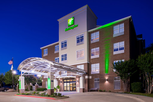 Holiday Inn & Suites Dallas-Addison, an IHG Hotel