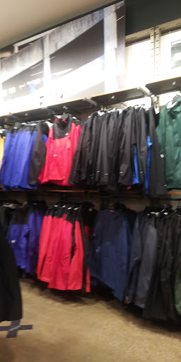 Clothing Store «The North Face Outlet», reviews and photos, 1201 Lighthouse Pl, Michigan City, IN 46360, USA