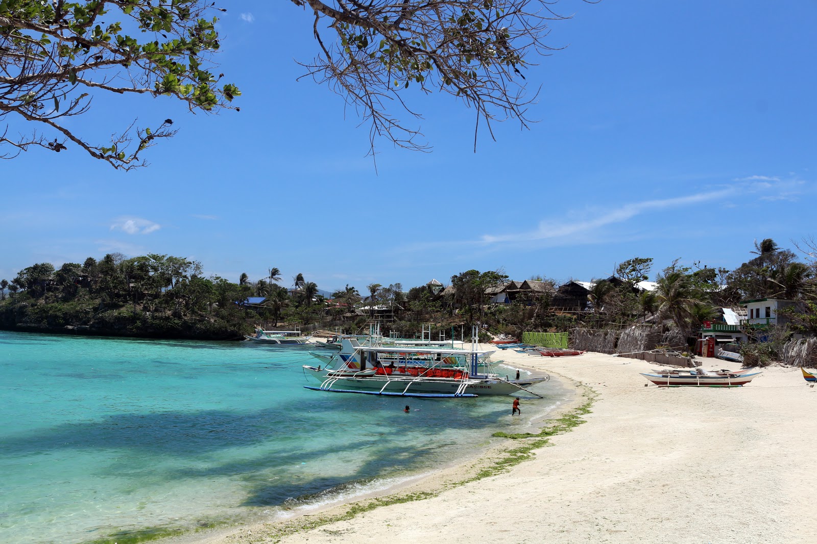 Tambisaan Beach的照片 - 受到放松专家欢迎的热门地点