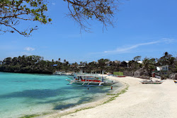 Tambisaan Beach'in fotoğrafı - rahatlamayı sevenler arasında popüler bir yer