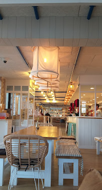 Atmosphère du Restaurant de fruits de mer Club Bulot à Lorient - n°6