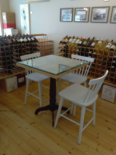 Wine Store «San Dimas Wine Shop & Tasting Room», reviews and photos, 225 W Bonita Ave, San Dimas, CA 91773, USA