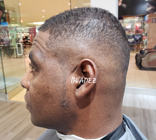 Barber Shop «Bladez Barber Shop (Bladez of Fort Myers)», reviews and photos, 4125 S Cleveland Ave, Fort Myers, FL 33901, USA