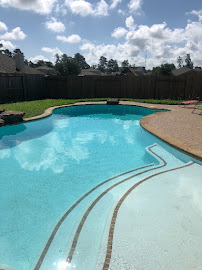 Pearland Sparkling Pool Service - Photo 8 - Car repair in , Pasadena