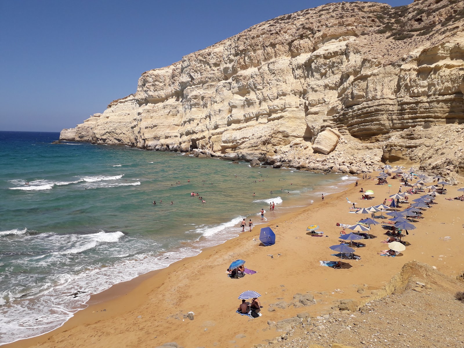 Red (Matala, Region of Crete) on map with photos reviews🏖️ BeachSearcher.com