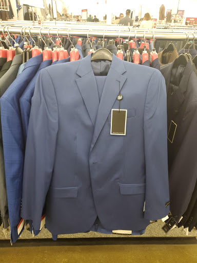 Clothing Store «K&G Fashion Superstore», reviews and photos, 17149 Torrence Ave, Lansing, IL 60438, USA