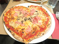 Pizza du Pizzeria Bella Roma à Saint-Leu-la-Forêt - n°11