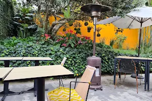 El Jardín De Las Delicias image