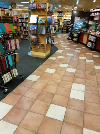 Book Store «Books-A-Million», reviews and photos, 116 Bangor Mall Blvd, Bangor, ME 04401, USA