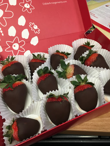 Gift Shop «Edible Arrangements», reviews and photos, 3251 Horseblock Road, Medford, NY 11763, USA