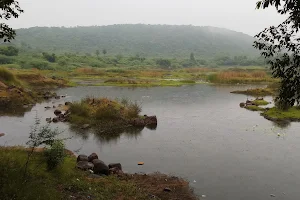 Kumizhi Lake image