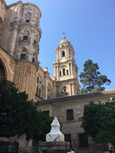 Iglesias Málaga