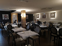 Atmosphère du Restaurant français Restaurant Izard Café Central (ICC) à Saint-Lary-Soulan - n°2
