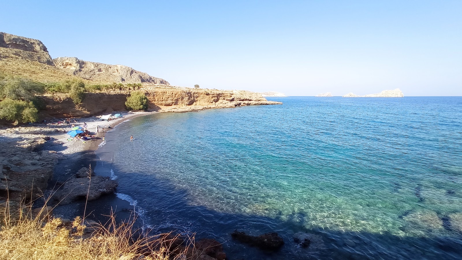 Photo of Ligia Lakos beach with very clean level of cleanliness