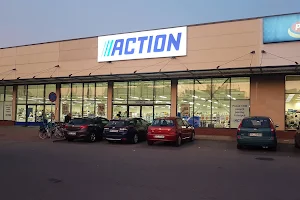 Action Częstochowa aleja 11 Listopada image