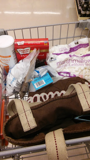 Grocery Store «Food Lion», reviews and photos, 511 E Baltimore St, Taneytown, MD 21787, USA