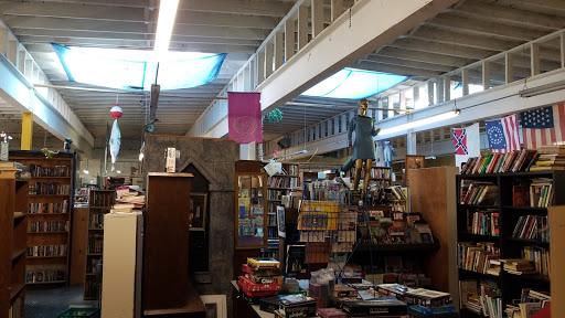Used Book Store «York Emporium», reviews and photos, 343 W Market St, York, PA 17401, USA
