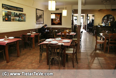 Restaurante El Retiro de Arenas - Cam. Malpelo, 83, 05400 Arenas de San Pedro, Ávila, Spain