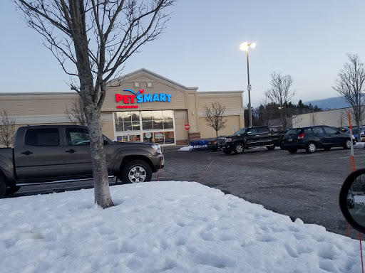 Pet Supply Store «PetSmart», reviews and photos, 208 Mariner Way, Biddeford, ME 04005, USA