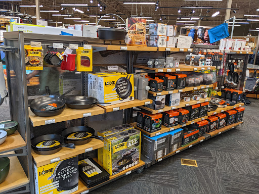 Camping Store «REI», reviews and photos, 1165 Perimeter Center W #200, Atlanta, GA 30338, USA