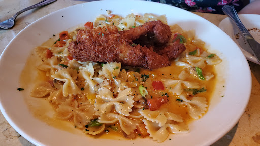 Restaurant «The Cheesecake Factory», reviews and photos, 2028 Chesterfield Center, Chesterfield, MO 63017, USA