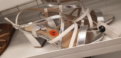 Clothing Store «Ross Dress for Less», reviews and photos, 2525 NE 10th Ct, Homestead, FL 33033, USA