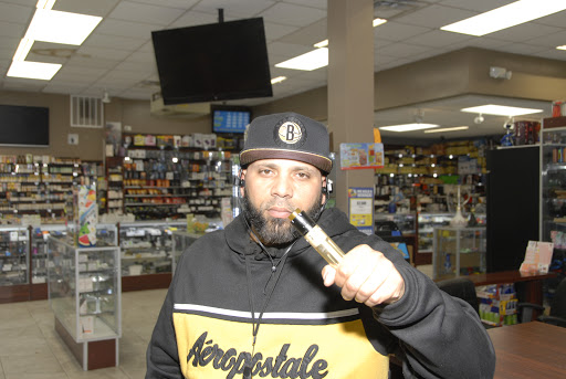 Tobacco Shop «Shreeji Smoke & Vape Shop», reviews and photos, 3224 Long Beach Rd, Oceanside, NY 11572, USA