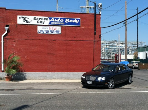 Auto Body Shop «Garden City Auto Body», reviews and photos, 91 Commercial Ave, Garden City, NY 11530, USA