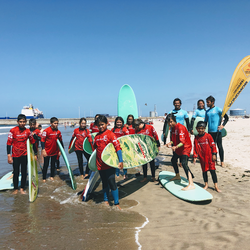Surf camps in Oporto