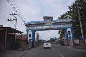 "Welcome to Tegal City" Gate image