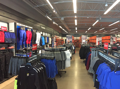 Clothing Store «Nike Factory Store», reviews and photos, 2950 I-20 Frontage Rd #755, Grand Prairie, TX 75052, USA