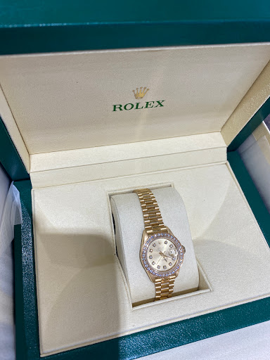 Jeweler «Benchmark Jewelers - The Parks at Arlington», reviews and photos, 3811 S Cooper St #1112, Arlington, TX 76015, USA