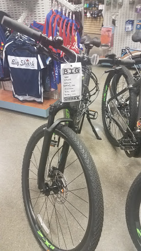 Bicycle Store «Big Shark Bicycle Company West», reviews and photos, 17233 Chesterfield Airport Rd, Chesterfield, MO 63005, USA