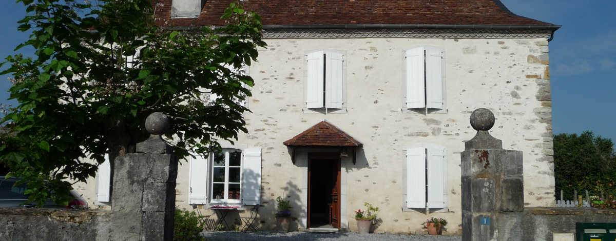 Maison béarnaise - Votre gîte dans le coeur du Béarn des Gaves à Susmiou (Pyrénées-Atlantiques 64)