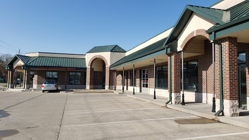 Car Repair and Maintenance «Urbandale Auto Body Service», reviews and photos, 3833 70th St, Urbandale, IA 50322, USA