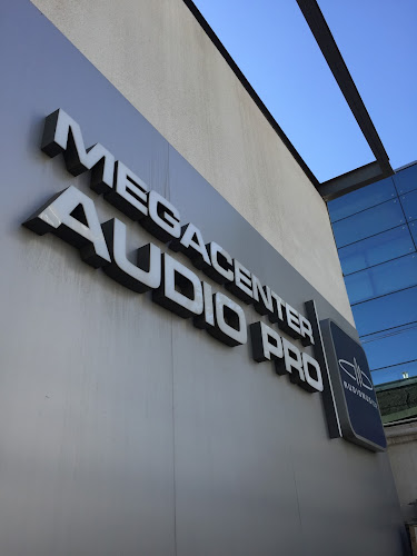 Audiomusica Megacenter (Showroom) - Tienda de instrumentos musicales