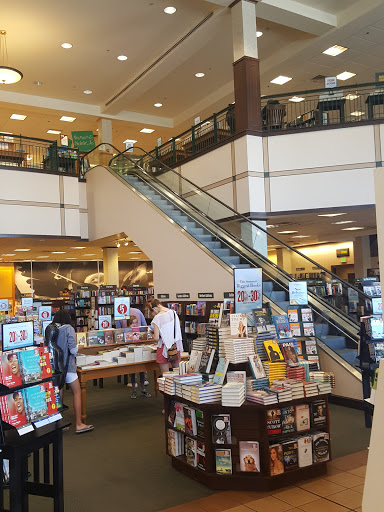 Book Store «Barnes & Noble», reviews and photos, 791 S Main St, Orange, CA 92868, USA