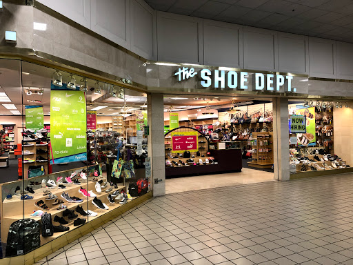 Shopping Mall «South Mall», reviews and photos, 3300 Lehigh St, Allentown, PA 18103, USA