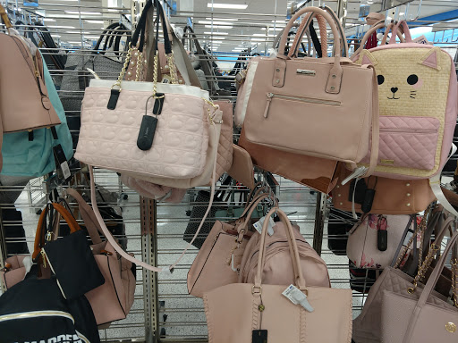 Clothing Store «Ross Dress for Less», reviews and photos, 835 Cortez Rd W, Bradenton, FL 34207, USA