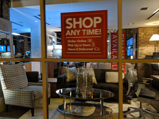 Furniture Rental Service «CORT Furniture Rental & Clearance Center», reviews and photos, 540 N Lake Shore Dr, Chicago, IL 60611, USA