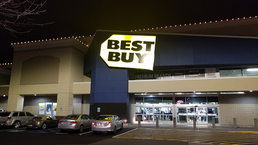 Electronics Store «Best Buy», reviews and photos, 17364 Southcenter Pkwy, Tukwila, WA 98188, USA