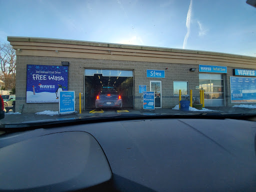 Waves Car Wash en West Roxbury